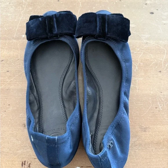 Tory Burch Viola Bow Ballet Flats, featuring a navy blue satin upper and bows. - Picture 2 of 5